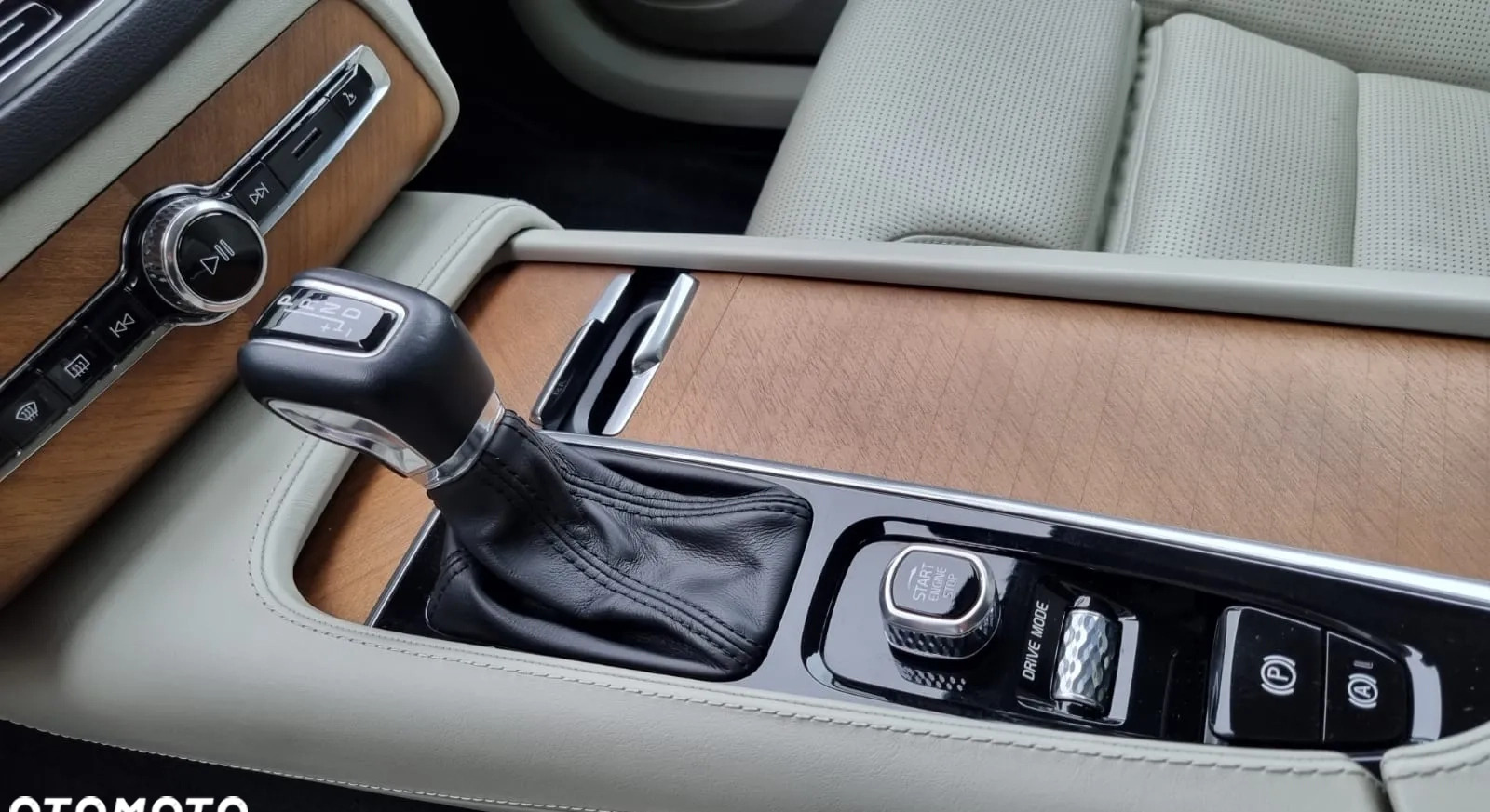 Volvo XC 90 cena 188190 przebieg: 105000, rok produkcji 2019 z Wrocław małe 191